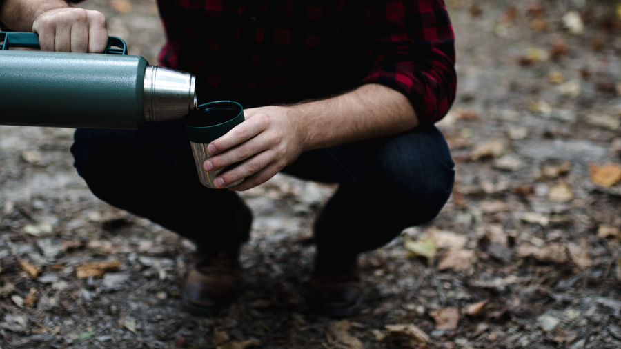 Coffee to go;  brewing outdoors