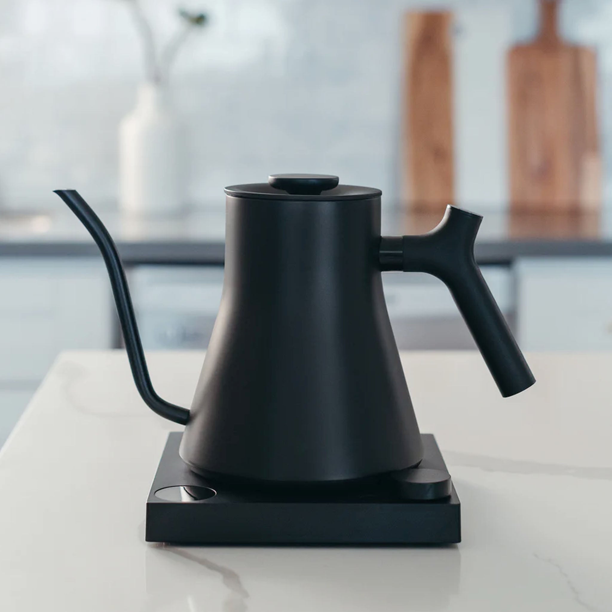 A Review of the Top Pourover Kettles, including the Stagg EKG