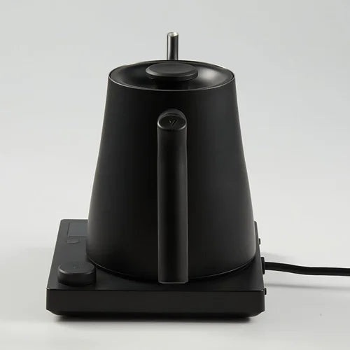 Aura Kettle 800ml Black