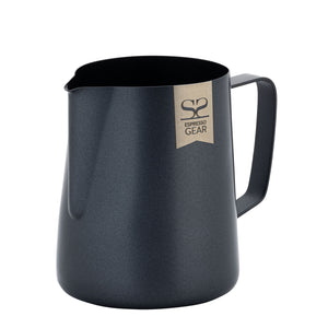 Pitcher Black  600ml -Espresso Gear